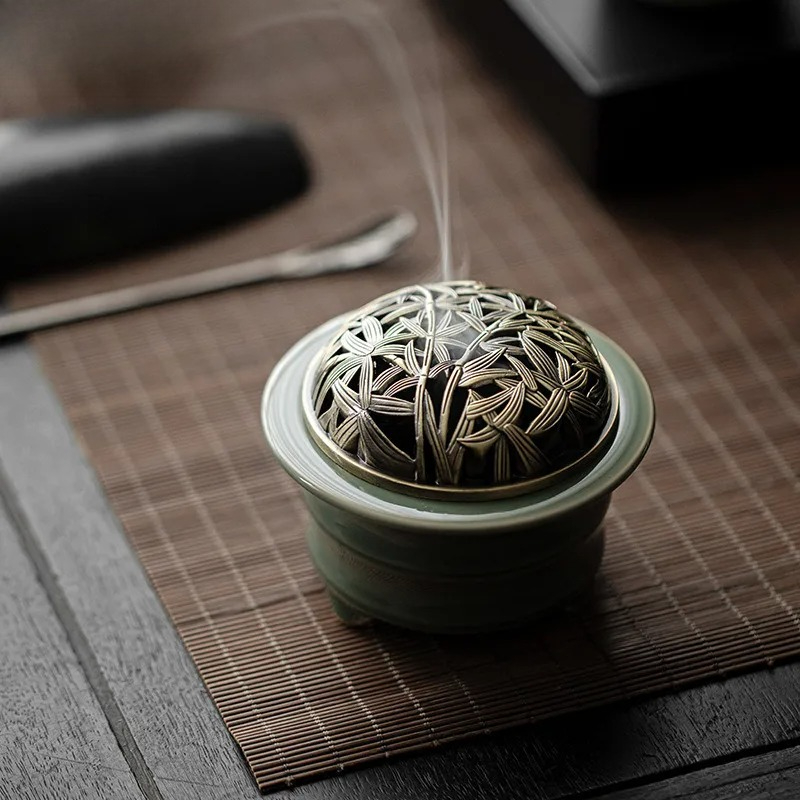 Yue Kiln Celadon Incense Holde - огляд і ціна Candle Glass Supplies
