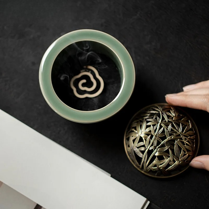 Yue Kiln Celadon Incense Holde - огляд і ціна Candle Glass Supplies